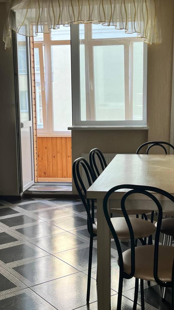 Chernigov City Apartments Na Peremohy Εξωτερικό φωτογραφία