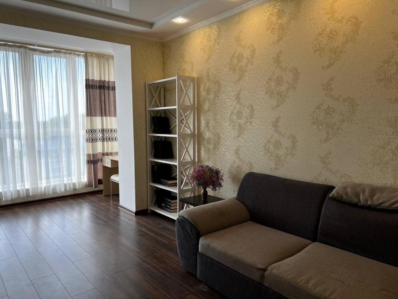 Chernigov City Apartments Na Peremohy Εξωτερικό φωτογραφία