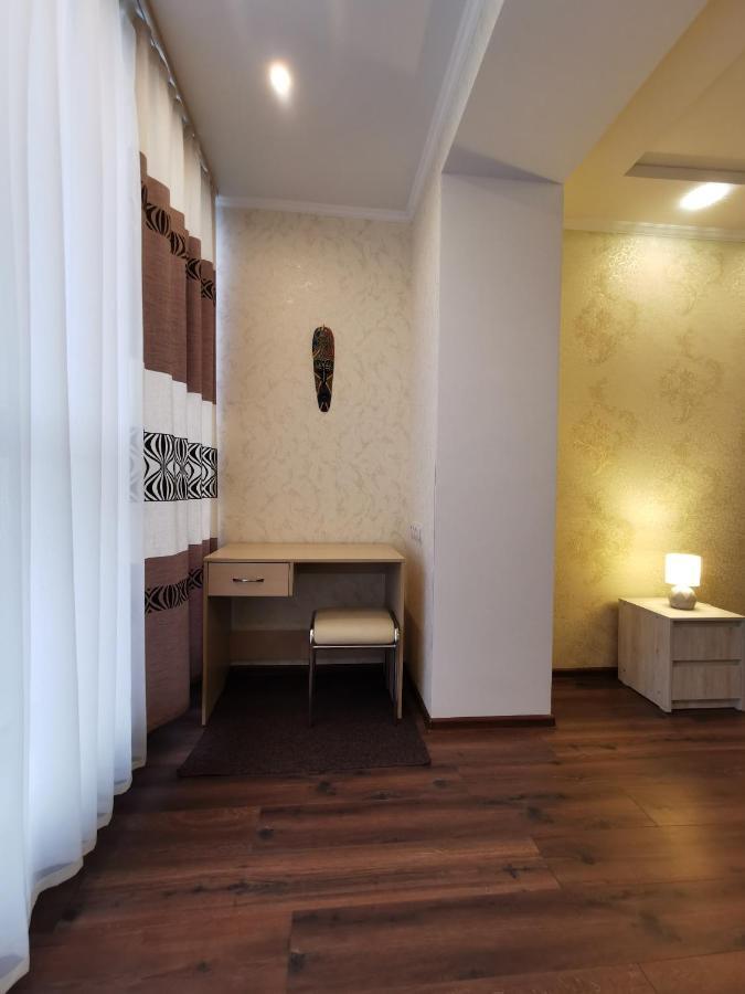 Chernigov City Apartments Na Peremohy Εξωτερικό φωτογραφία